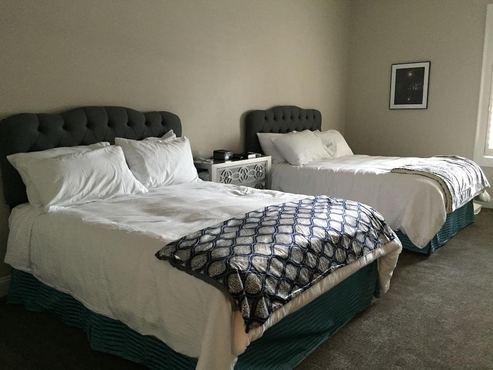 The Mantissa Hotel Hartsville Extérieur photo
