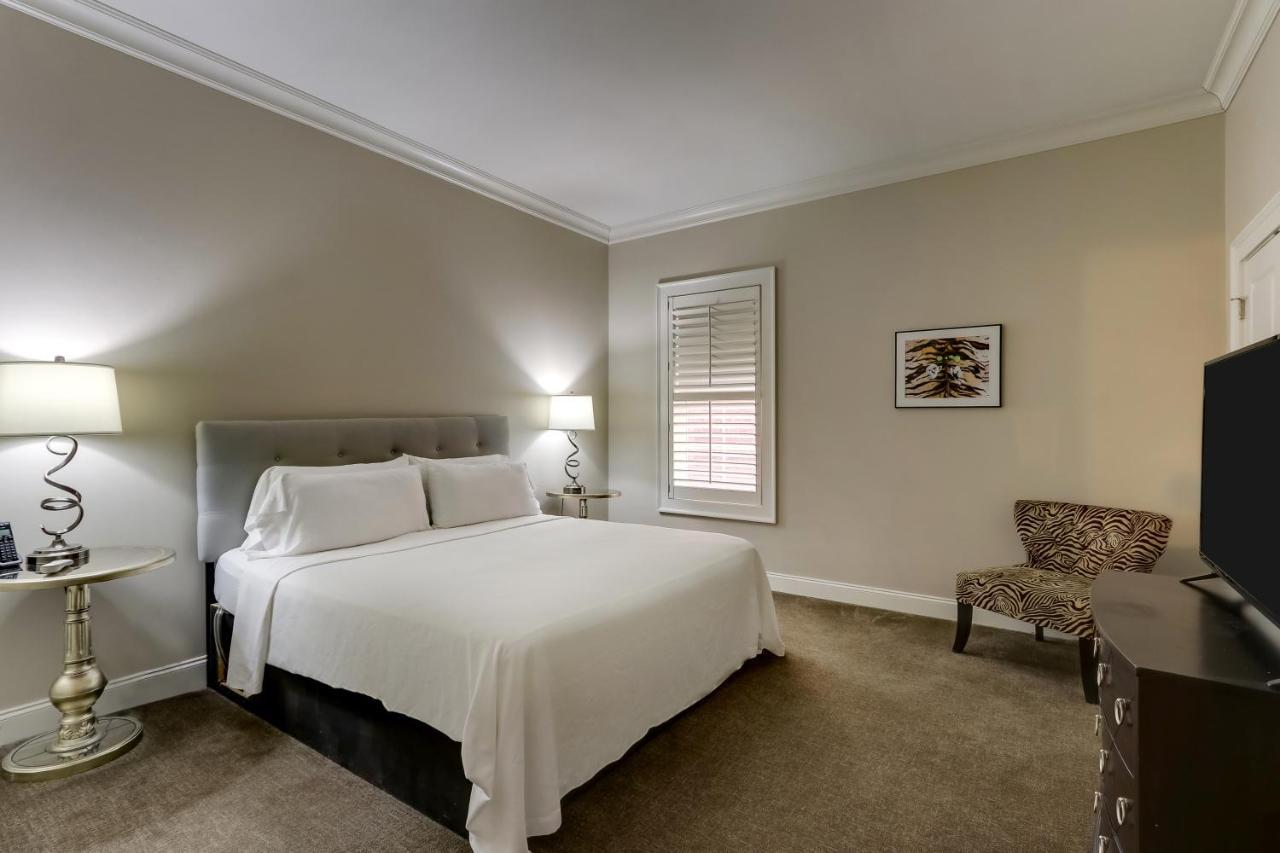The Mantissa Hotel Hartsville Extérieur photo