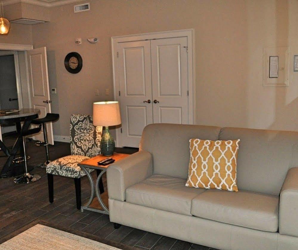 The Mantissa Hotel Hartsville Extérieur photo